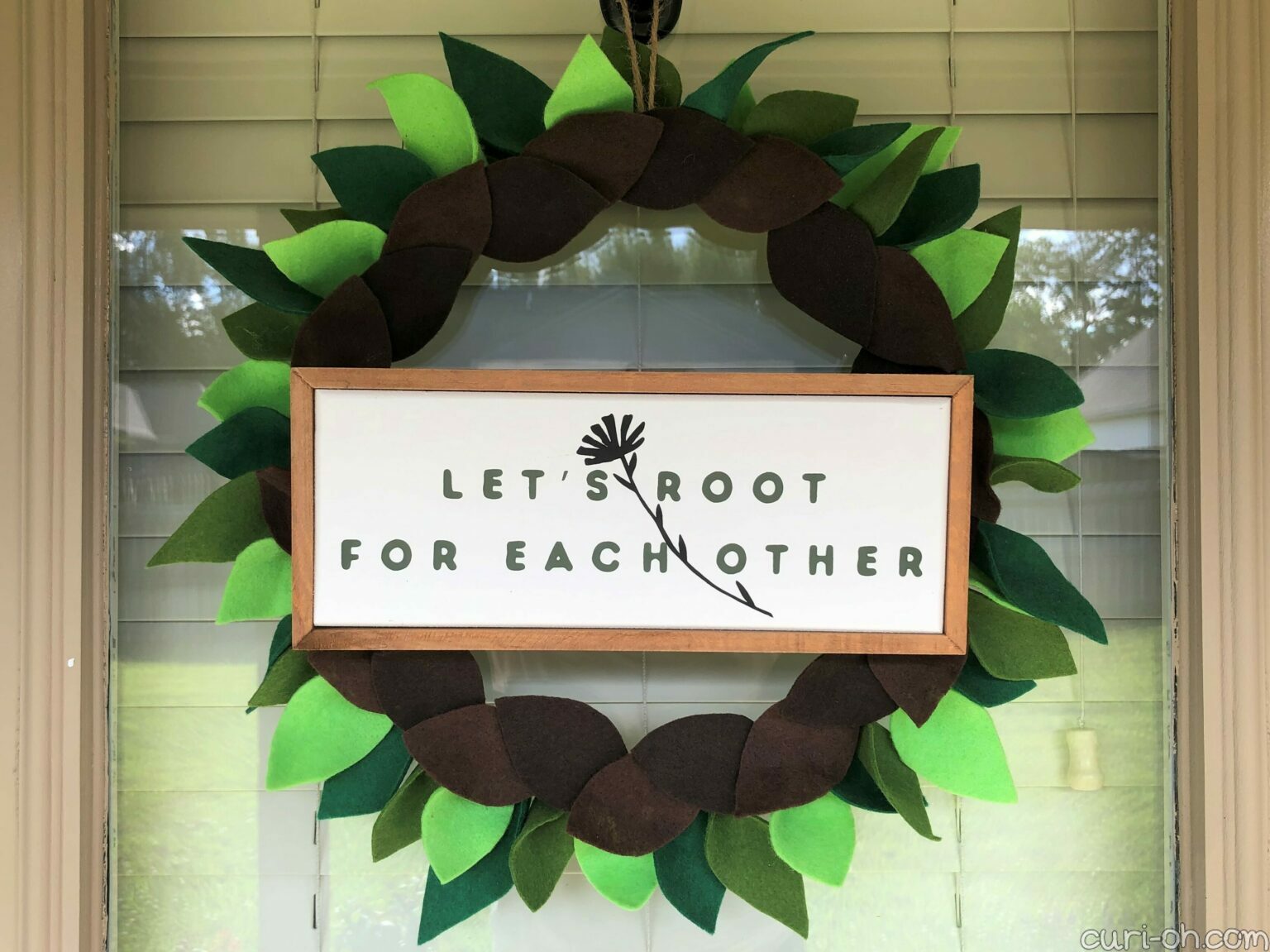 Felt Leaf Wreath CuriOh!